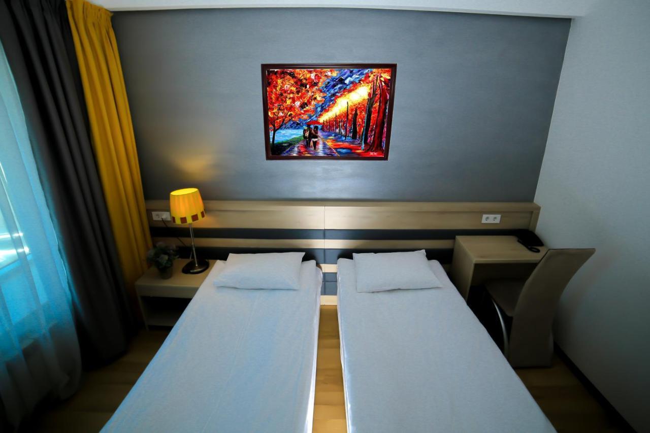Astra Hotel Almaty Exteriér fotografie